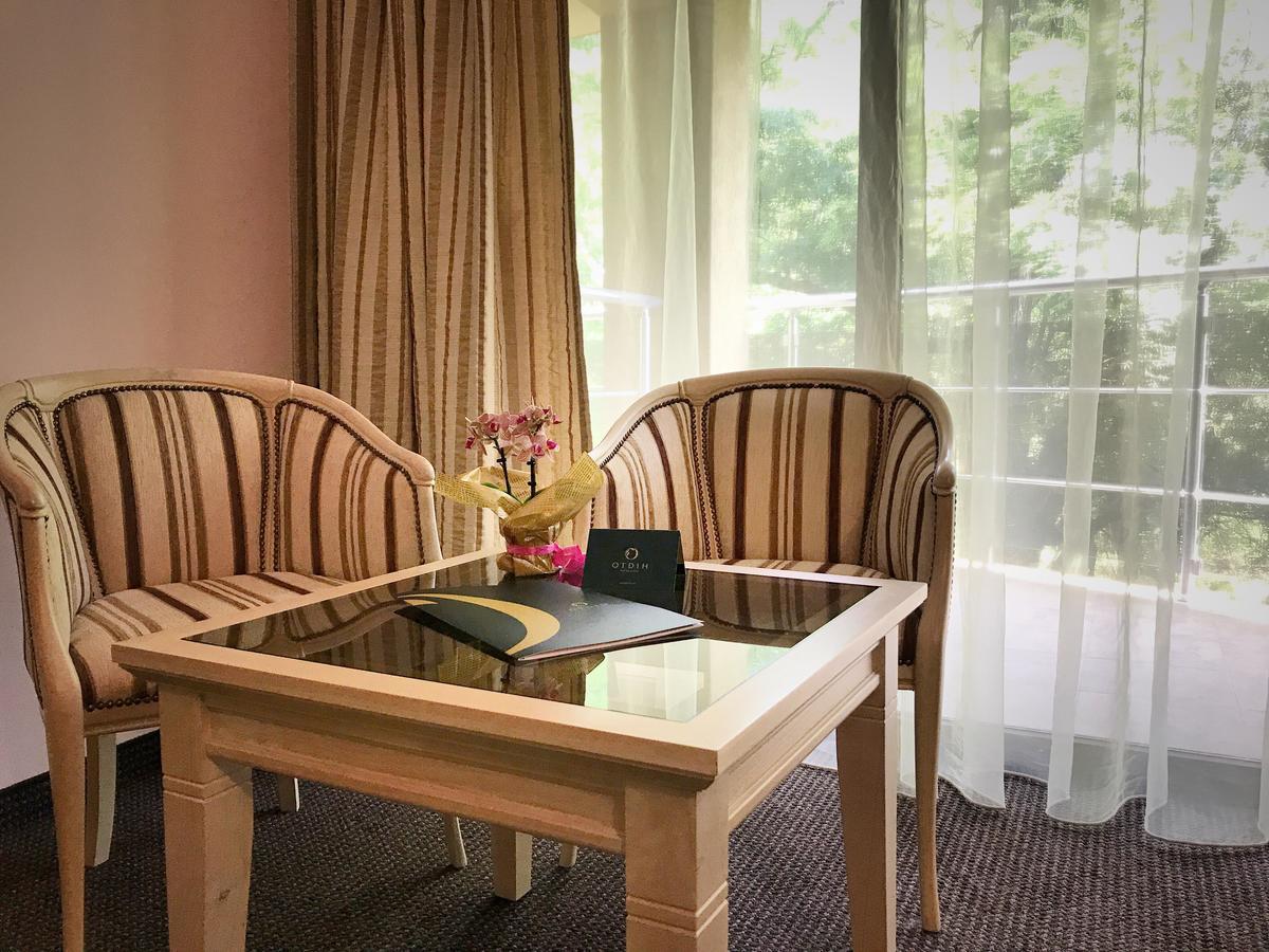 Hotel Otdih カヴァルナ エクステリア 写真